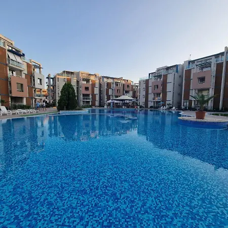 With Balcony 300m From Appartamento