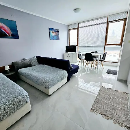 With Balcony 300m From Slantschew brjag